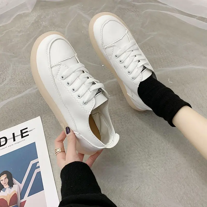 2023 Women Casual Running Shoes New Spring Women Shoes Fashion Embroidered Small White Sneakers Breathable Flower Lace-Up
2023 Women Casual Running Shoes New Spring Women Shoes Fashion Embroidered Small White Sneakers Breathable Flower Lace-Up