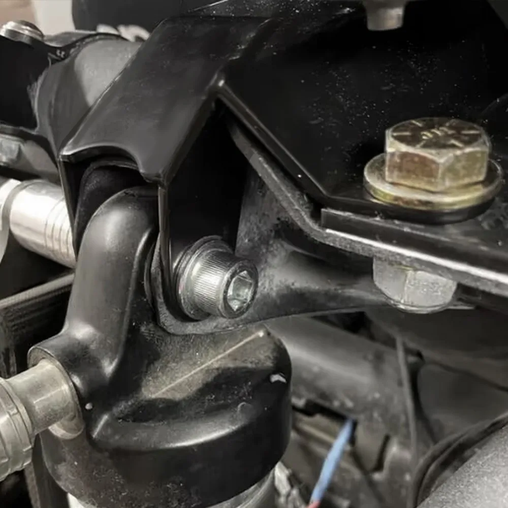 For Can-Am Maverick X3 Max R RR Turbo UTV Rear Reinforced Mounting Brackets Shock Absorbers 2017 2018 2019 2020 2021 2022 2023
For Can-Am Maverick X3 Max R RR Turbo UTV Rear Reinforced Mounting Brackets Shock Absorbers 2017 2018 2019 2020 2021 2022 2023