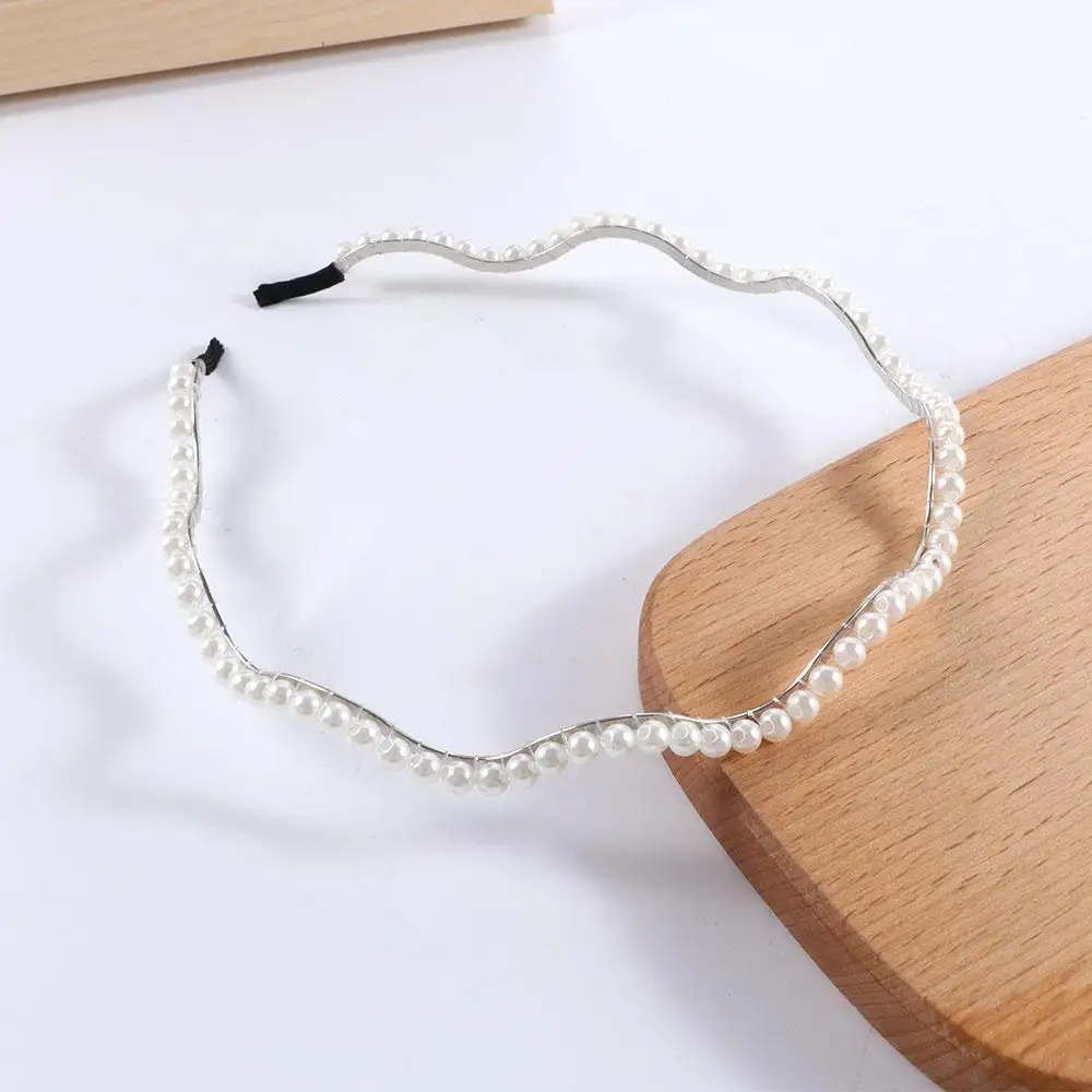Simple Korean Headwear Pearl Metal Elegant White Pearl Hair Band Head Hoop Headband Hair Accessories
Simple Korean Headwear Pearl Metal Elegant White Pearl Hair Band Head Hoop Headband Hair Accessories