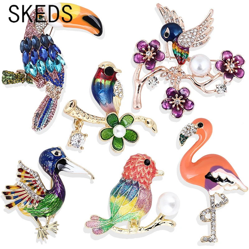 SKEDS Pearl Enamel Leaves Plant Brooches Jewelry For Women Trendy Elegant Wedding Party Accessories Badges Vintage Brooch Pin
SKEDS Pearl Enamel Leaves Plant Brooches Jewelry For Women Trendy Elegant Wedding Party Accessories Badges Vintage Brooch Pin