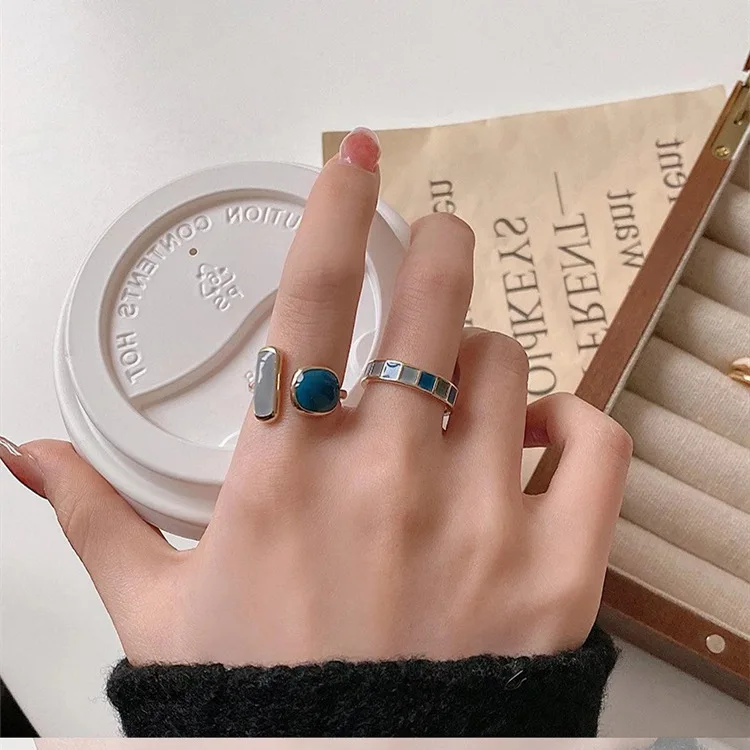 FMILY Minimalist Color Matching Ring 925 Sterling Silver New Personality Square Wild Creative Jewelry for Girlfriend Gift
FMILY Minimalist Color Matching Ring 925 Sterling Silver New Personality Square Wild Creative Jewelry for Girlfriend Gift
