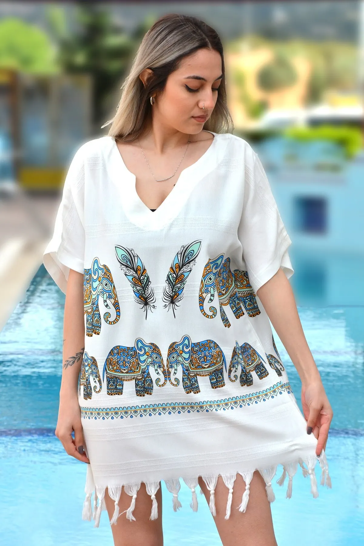Women's Pareo Elephant Pattern V-Neck Beach Dress Swimwear Cover Dress Sexy Tunic Suit Beachwear Female Beach Bikini Cover
Women's Pareo Elephant Pattern V-Neck Beach Dress Swimwear Cover Dress Sexy Tunic Suit Beachwear Female Beach Bikini Cover