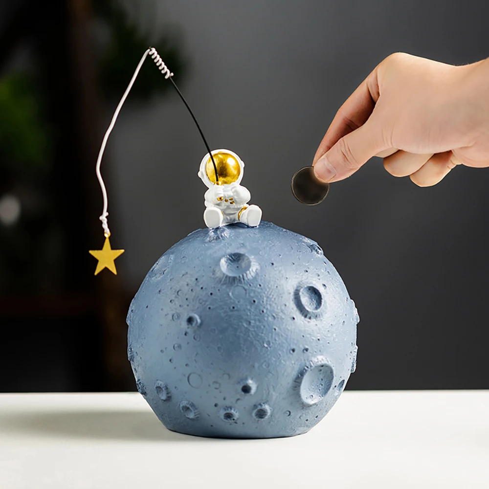 Nordic Astronaut Piggy Bank Round Character Resin Statue Home Decoration Accessories Bedroom Decor Children's Birthday Gifts
Nordic Astronaut Piggy Bank Round Character Resin Statue Home Decoration Accessories Bedroom Decor Children's Birthday Gifts