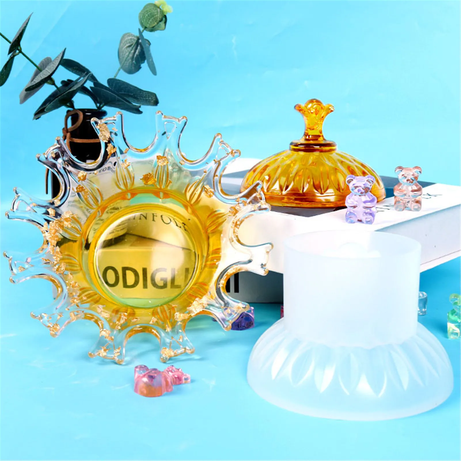 Crown Jar Mold With Lid Silicone 3D Crown Jewelry Box Molds DIY Jewelry Resin Casting Molds For DIY Jewelry Boxes Candy Jars
Crown Jar Mold With Lid Silicone 3D Crown Jewelry Box Molds DIY Jewelry Resin Casting Molds For DIY Jewelry Boxes Candy Jars