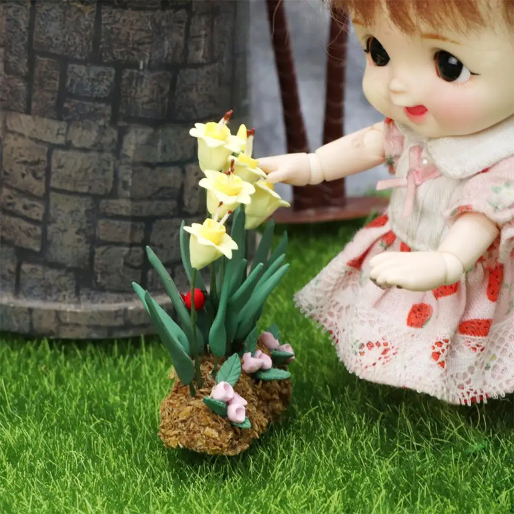 1:12 Mini Dollhouse Outdoor Handmade Yellow Flower Miniature Landscape 
1:12 Mini Dollhouse Outdoor Handmade Yellow Flower Miniature Landscape