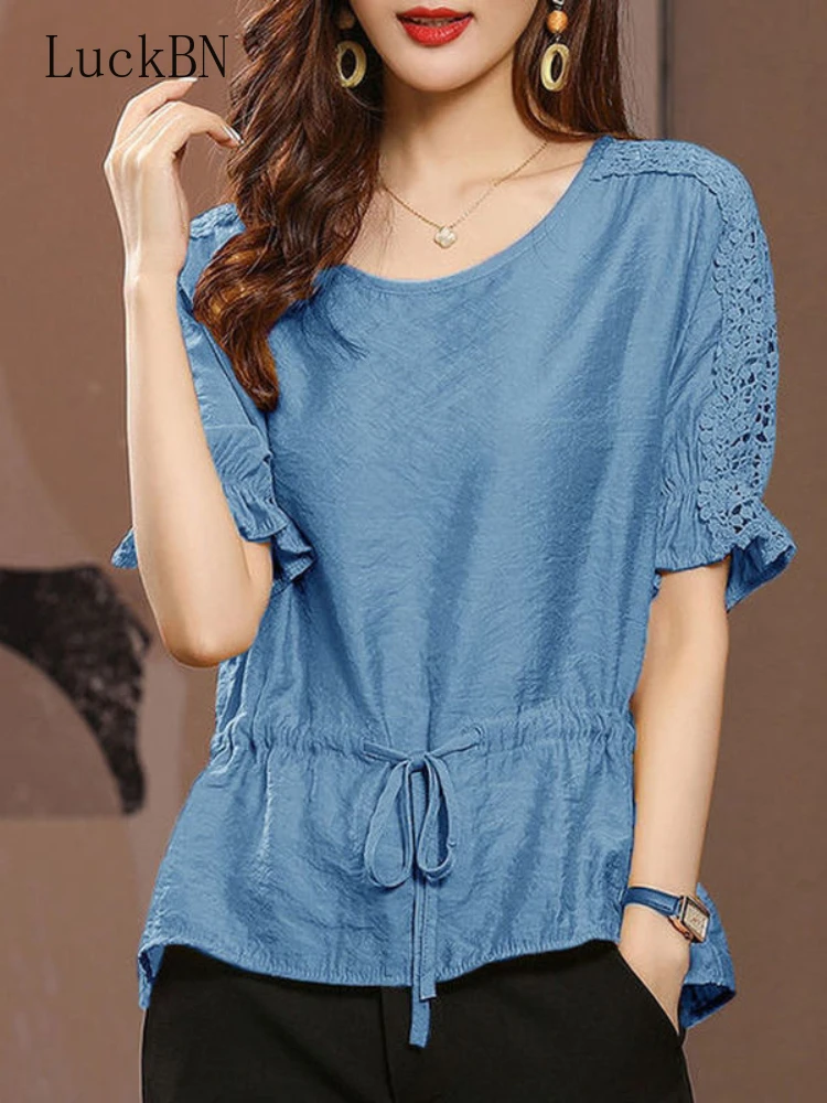 Ice Silk Short-sleeved Lace-up Chiffon Shirt Women's Summer 2022 New Hollow Lace Stitching Blouses Loose Fashion Casual Shirts
Ice Silk Short-sleeved Lace-up Chiffon Shirt Women's Summer 2022 New Hollow Lace Stitching Blouses Loose Fashion Casual Shirts