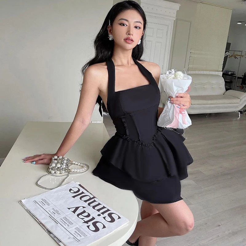 Dark Style Lace-up Backless Sexy Mini Dress Temperament Gothic Y2k Spaghetti Strap Sleeveless Slim Cake Skirt High Street Female
Dark Style Lace-up Backless Sexy Mini Dress Temperament Gothic Y2k Spaghetti Strap Sleeveless Slim Cake Skirt High Street Female