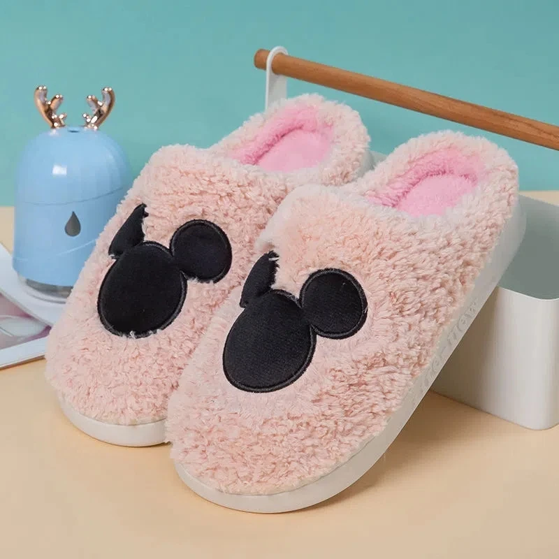 New Cartoon Mickey Embroidered Slippers Women'S Winter Home Non-Slip Thick Bottom Plush Cotton Shoes Couples Cute Warm Shoes
New Cartoon Mickey Embroidered Slippers Women'S Winter Home Non-Slip Thick Bottom Plush Cotton Shoes Couples Cute Warm Shoes