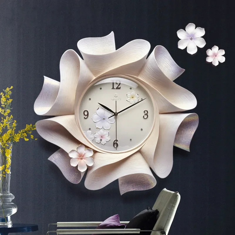 Creative light luxury home three-dimensional decorative wall clock, American modern pure hand-painted pocket watch 57X57 cm
Creative light luxury home three-dimensional decorative wall clock, American modern pure hand-painted pocket watch 57X57 cm