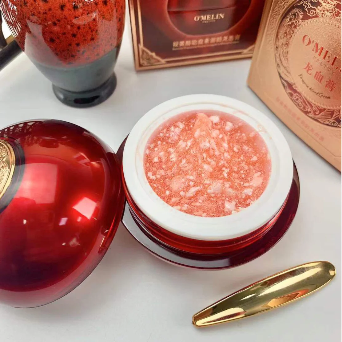 Retinol Placenta Dragon's Blood Whitening Cream Kirin Dragon Blood Skincare Face Cream Repairs Skin Firm Anti-wrinkle Cream
Retinol Placenta Dragon's Blood Whitening Cream Kirin Dragon Blood Skincare Face Cream Repairs Skin Firm Anti-wrinkle Cream