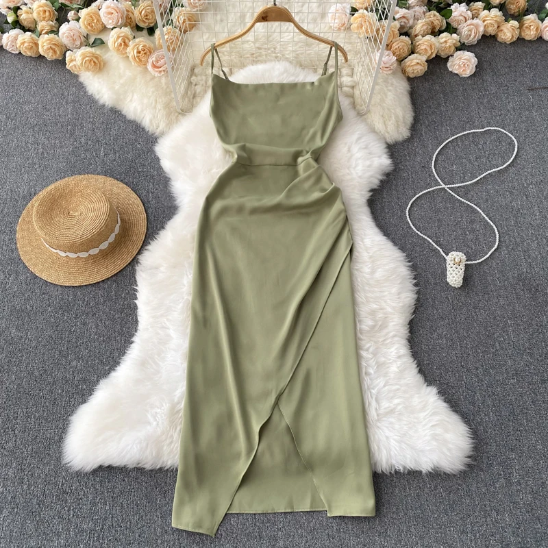Summer 2022 New French Vintage Satin Silk High-Grade Slip Dress, Waist Slimming Long Split Sling Dress
Summer 2022 New French Vintage Satin Silk High-Grade Slip Dress, Waist Slimming Long Split Sling Dress