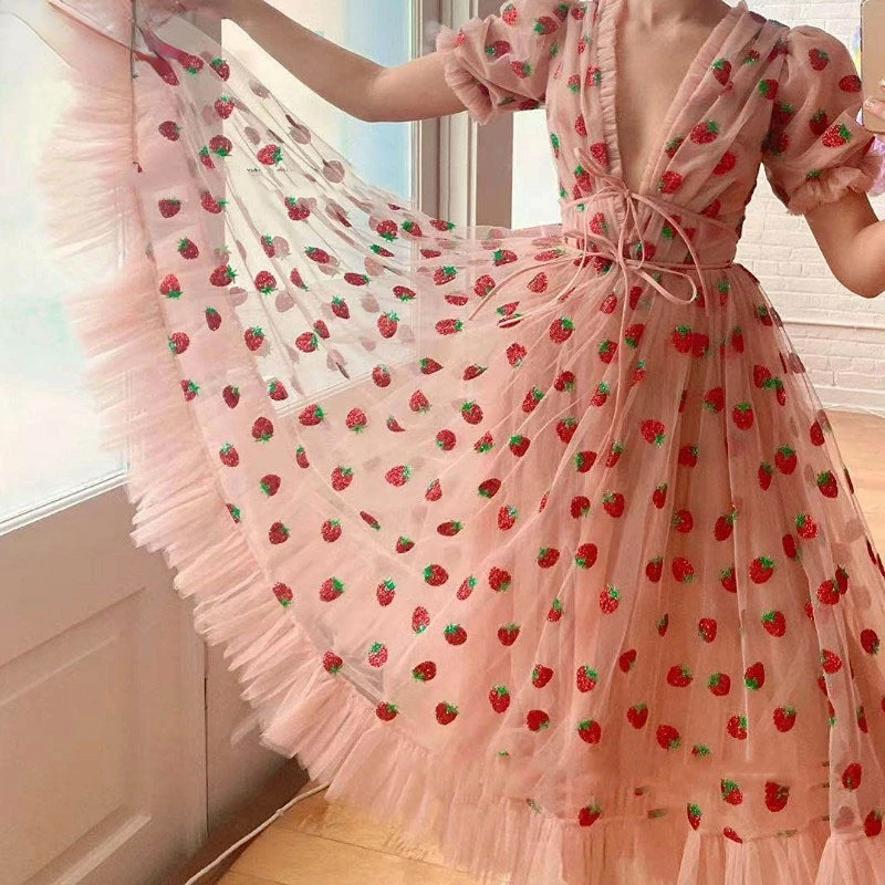 

2022 Strawberry Dress Women Deep V Puff Sleeve Sweet Voile Mesh Sequins Embroidery French Party Dresses Pink Long Fresh Dress