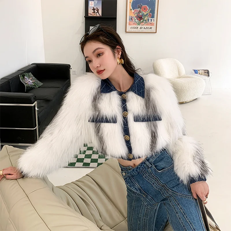 Luxury Fashion Denim Stitching Fox Fur Coat for Women Short Winter Warm Contrast Weaving Single Breasted Sexy Real Fur Jacket
Luxury Fashion Denim Stitching Fox Fur Coat for Women Short Winter Warm Contrast Weaving Single Breasted Sexy Real Fur Jacket