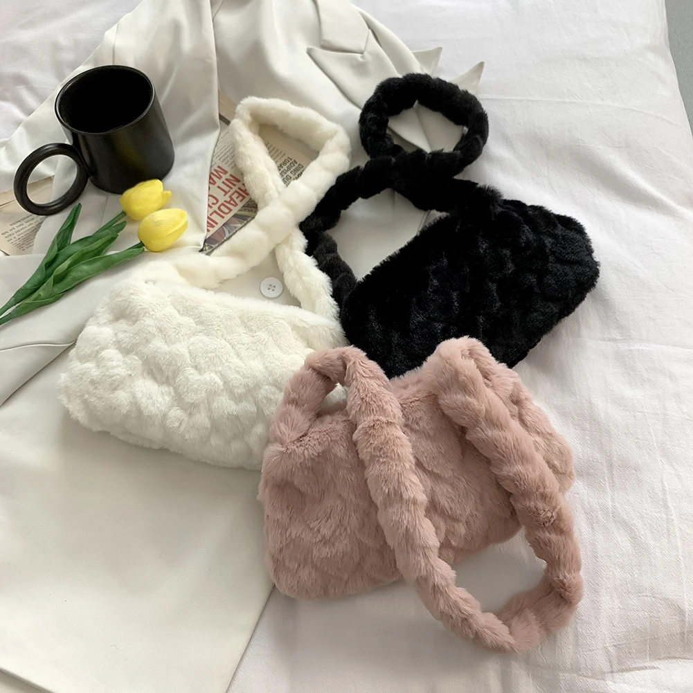 Women Plush Solid Color Shoulder Bag Female Winter Warm Fabric Shopping Bags Mobile Phone Top-Handle Bag Fashionable Decor
Women Plush Solid Color Shoulder Bag Female Winter Warm Fabric Shopping Bags Mobile Phone Top-Handle Bag Fashionable Decor