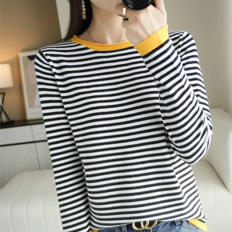 Striped Long-sleeved Knitted Women's Autumn Korean Retro Loose Sweet and Thin All-match Rolled Round Neck Pullover Sweater
Striped Long-sleeved Knitted Women's Autumn Korean Retro Loose Sweet and Thin All-match Rolled Round Neck Pullover Sweater