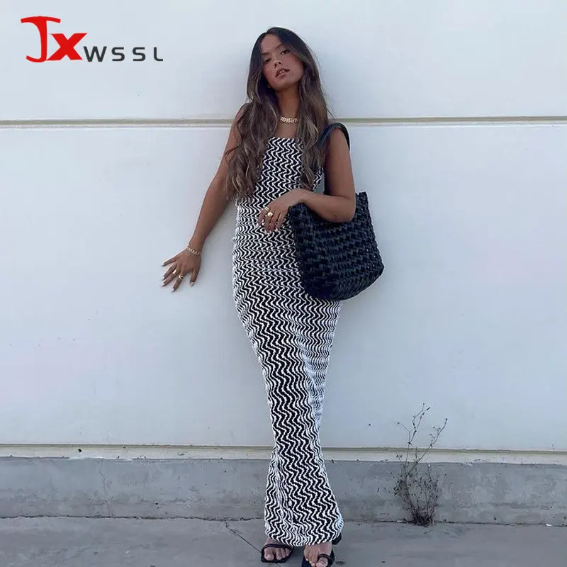 Bohemian Summer Sexy Sling Dress Ladies Fashion Black And White Ripple Contrast Color Backless Slim Dresses For Women Streetwear
Bohemian Summer Sexy Sling Dress Ladies Fashion Black And White Ripple Contrast Color Backless Slim Dresses For Women Streetwear