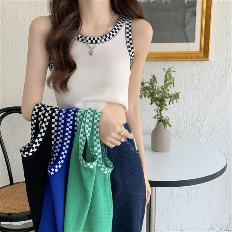 Women Checkerboard Stitching Knitted Camisole Summer Sexy Sleeveless Crop Tops Knitted Vest Chaleco de Mujer de moda
Women Checkerboard Stitching Knitted Camisole Summer Sexy Sleeveless Crop Tops Knitted Vest Chaleco de Mujer de moda