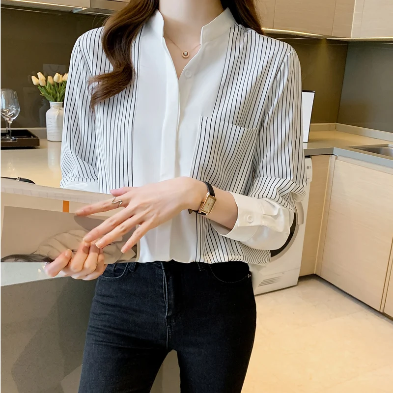 2022 Spring New Korean Style Fashion Lapel Striped Chiffon Shirt Women Tops Button Up Shirt
2022 Spring New Korean Style Fashion Lapel Striped Chiffon Shirt Women Tops Button Up Shirt