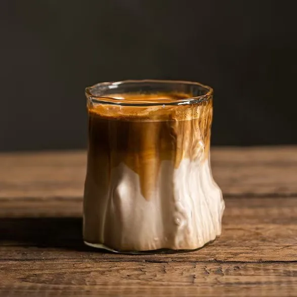 Винтажная стеклянная кофейная чашка Tree Stump, стакан Iced Americano в японском стиле 300 мл, модная эстетичная кружка для латте, идеально подходит для кафе, дома
Винтажная стеклянная кофейная чашка Tree Stump, стакан Iced Americano в японском стиле 300 мл, модная эстетичная кружка для латте, идеально подходит для кафе, дома