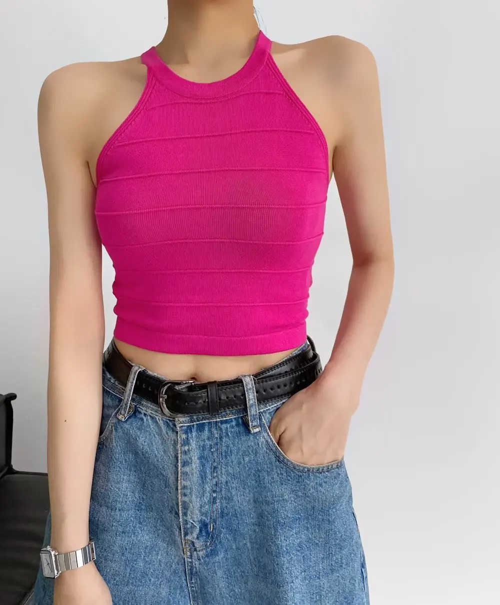 2023 New Women Sleeveless Knitted High Stretchable Slim vest Summer Solid Color Midi Round neck striped vest
2023 New Women Sleeveless Knitted High Stretchable Slim vest Summer Solid Color Midi Round neck striped vest