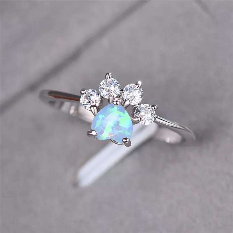 Female Blue White Fire Opal Ring Crystal Zircon Heart Engagement Ring Vintage Dog Cat Paw Claw Rings For Women
Female Blue White Fire Opal Ring Crystal Zircon Heart Engagement Ring Vintage Dog Cat Paw Claw Rings For Women