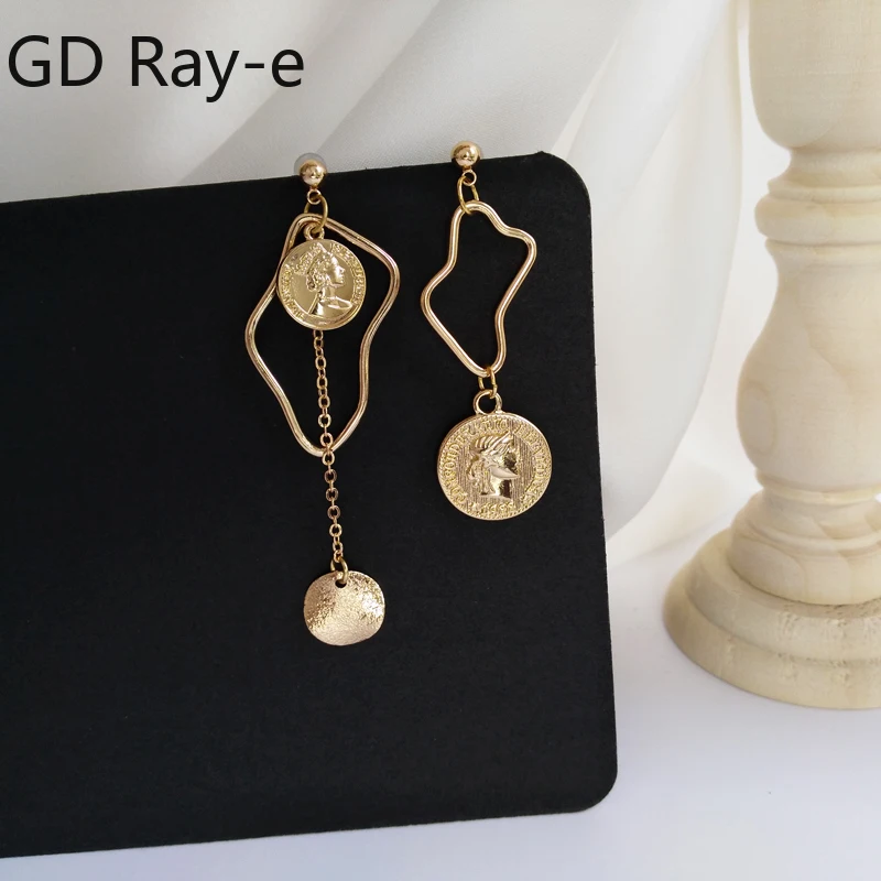 Vintage Coin Baroque Dangle Earrings Creative Asymmetric Portrait Women Earrings Geometric Fashion Statement Earrings 1841
Vintage Coin Baroque Dangle Earrings Creative Asymmetric Portrait Women Earrings Geometric Fashion Statement Earrings 1841