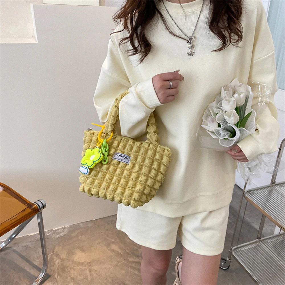 Модные мягкие сумки через плечо, женская сумка с подвеской из пузырьков и цветов, плиссированный клатч, сумки-тоуты для покупок на подмышках... 
Модные мягкие сумки через плечо, женская сумка с подвеской из пузырьков и цветов, плиссированный клатч, сумки-тоуты для покупок на подмышках...