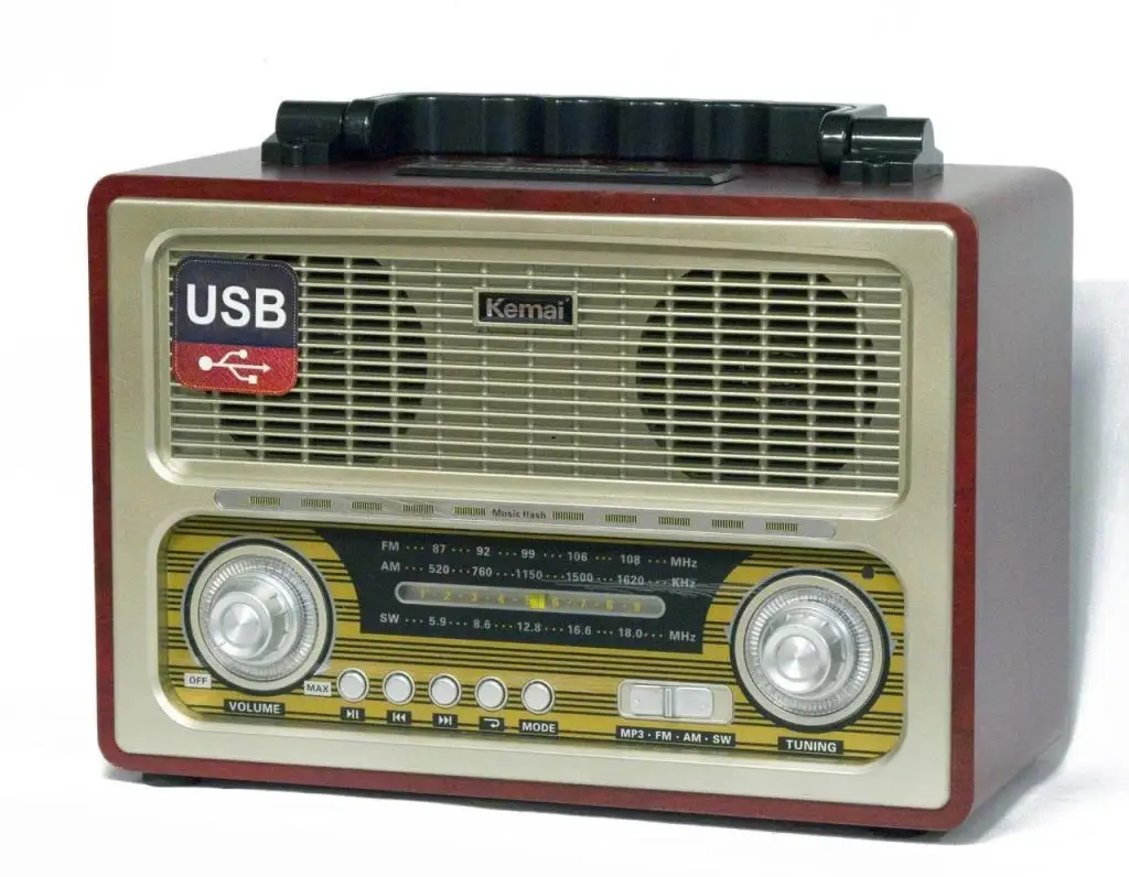 Kemai md-18bt nostalgia looking bluetooth radio music box USB FM portable Stereo digital mobile radio electric
Kemai md-18bt nostalgia looking bluetooth radio music box USB FM portable Stereo digital mobile radio electric