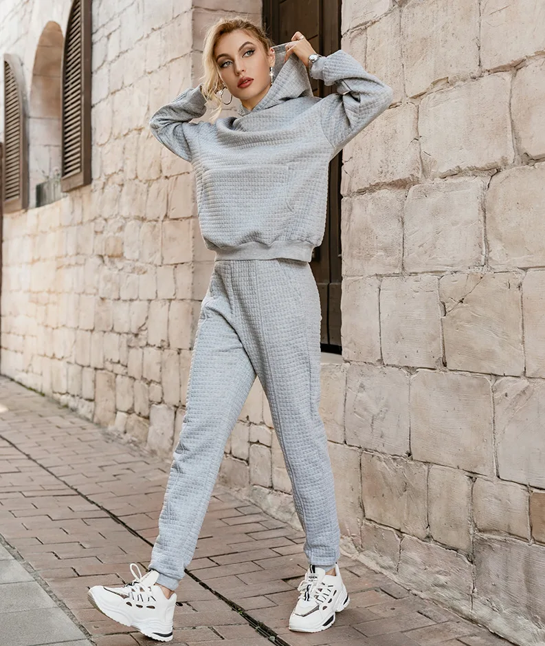 Simple Casual Pocket Hooded Tracksuit Office Tracksuit Pantsuit Sports Hoodie Two-piece Set
Simple Casual Pocket Hooded Tracksuit Office Tracksuit Pantsuit Sports Hoodie Two-piece Set
