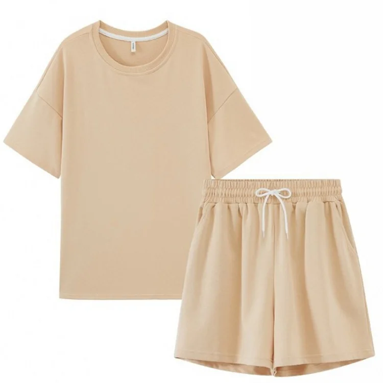 Summer European and American pure color round collar casual short sleeve T-shirt two pieces of loose shorts set
Summer European and American pure color round collar casual short sleeve T-shirt two pieces of loose shorts set