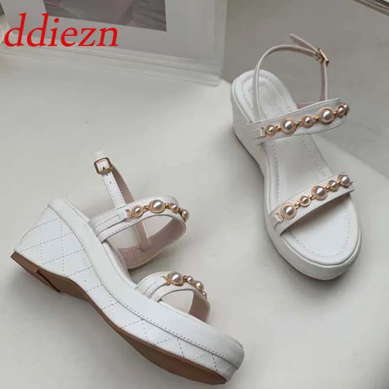 Women Platform Sandals Fashion Round Toe Shoes New In 2023 Summer String Bead Female Footwear Sandals Ladies Wedges Shoes
Women Platform Sandals Fashion Round Toe Shoes New In 2023 Summer String Bead Female Footwear Sandals Ladies Wedges Shoes