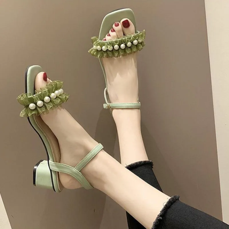 Nancy 106 Shoes
Nancy 106 Shoes