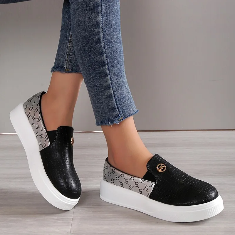 Women Flats Shoes 2023 Spring Brand Metal Decoration Women's Sneakers Platform Sports Shoes Ladies Casual Slip on Walking Shoes
Women Flats Shoes 2023 Spring Brand Metal Decoration Women's Sneakers Platform Sports Shoes Ladies Casual Slip on Walking Shoes