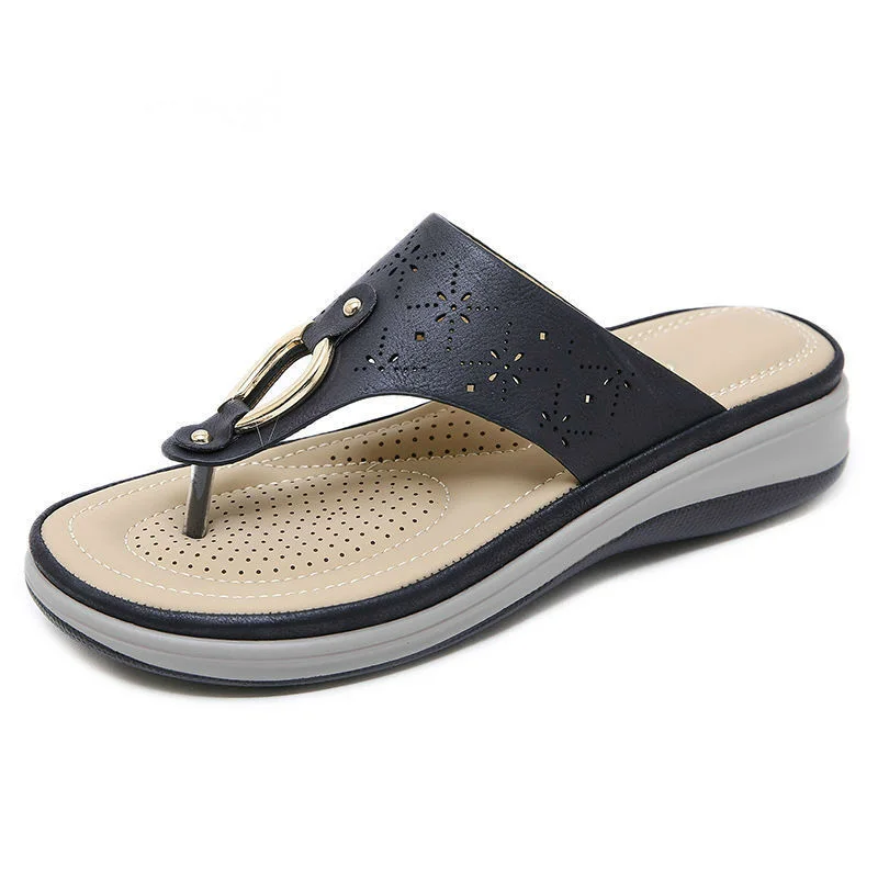2022 New Summer Women Slippers Thick Sole Flat Platform Shoes Flip Flops Women Beach Slippers Plus Size 42
2022 New Summer Women Slippers Thick Sole Flat Platform Shoes Flip Flops Women Beach Slippers Plus Size 42