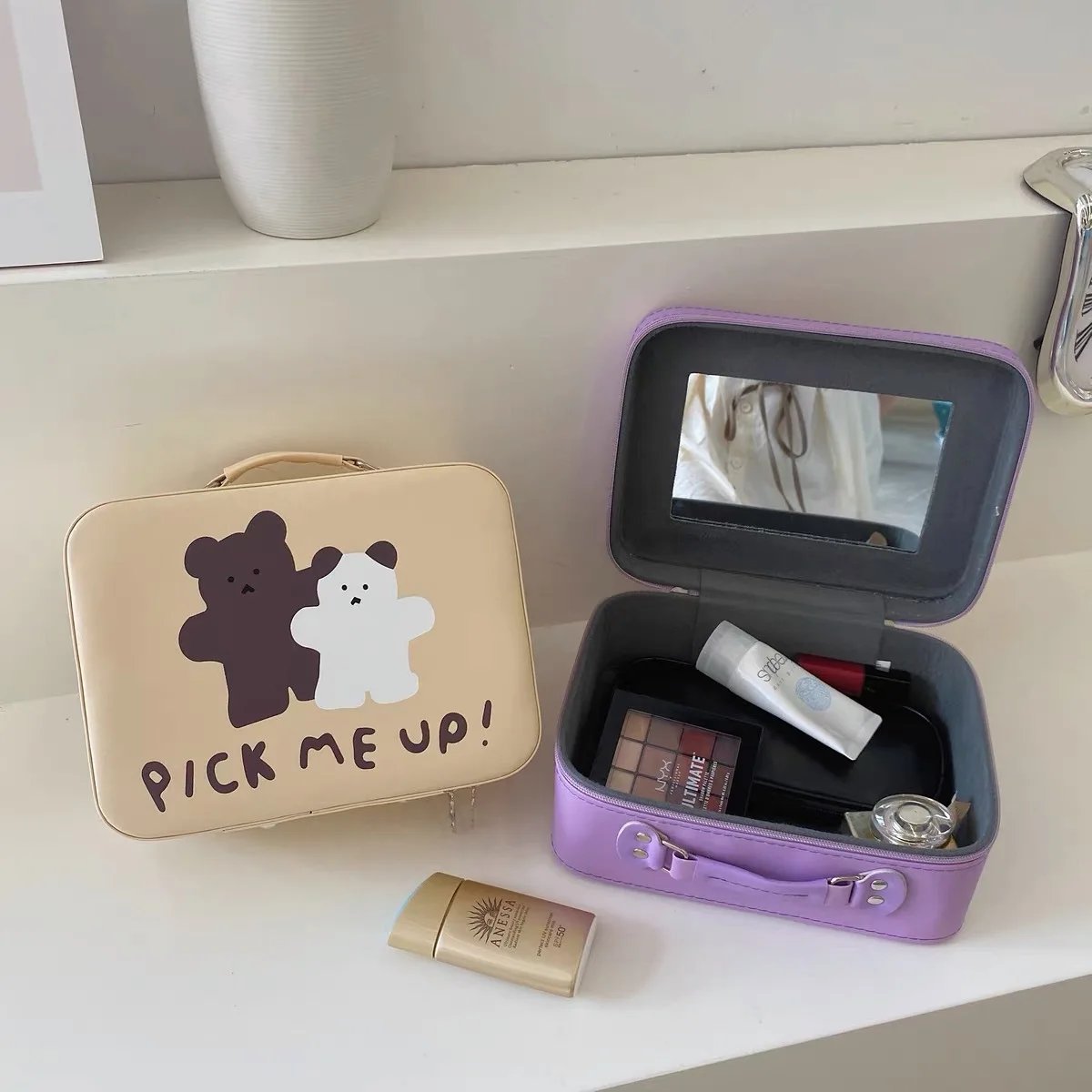 High Capacity Outdoor Girl Makeup Bag Women Cosmetic Bag Toiletries Organizer Dustproof Female Storage Make up Cases with Mirror
High Capacity Outdoor Girl Makeup Bag Women Cosmetic Bag Toiletries Organizer Dustproof Female Storage Make up Cases with Mirror