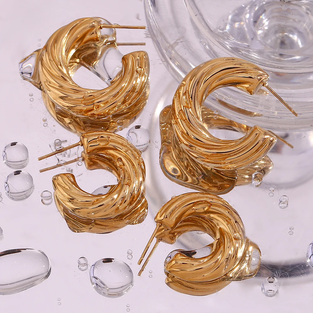 MamacitaSlay Women's Jewelry Hollow C-Thread Earrings Gold-plated High-end Stainless Steel Glamour Women's Fashion Studs
MamacitaSlay Women's Jewelry Hollow C-Thread Earrings Gold-plated High-end Stainless Steel Glamour Women's Fashion Studs