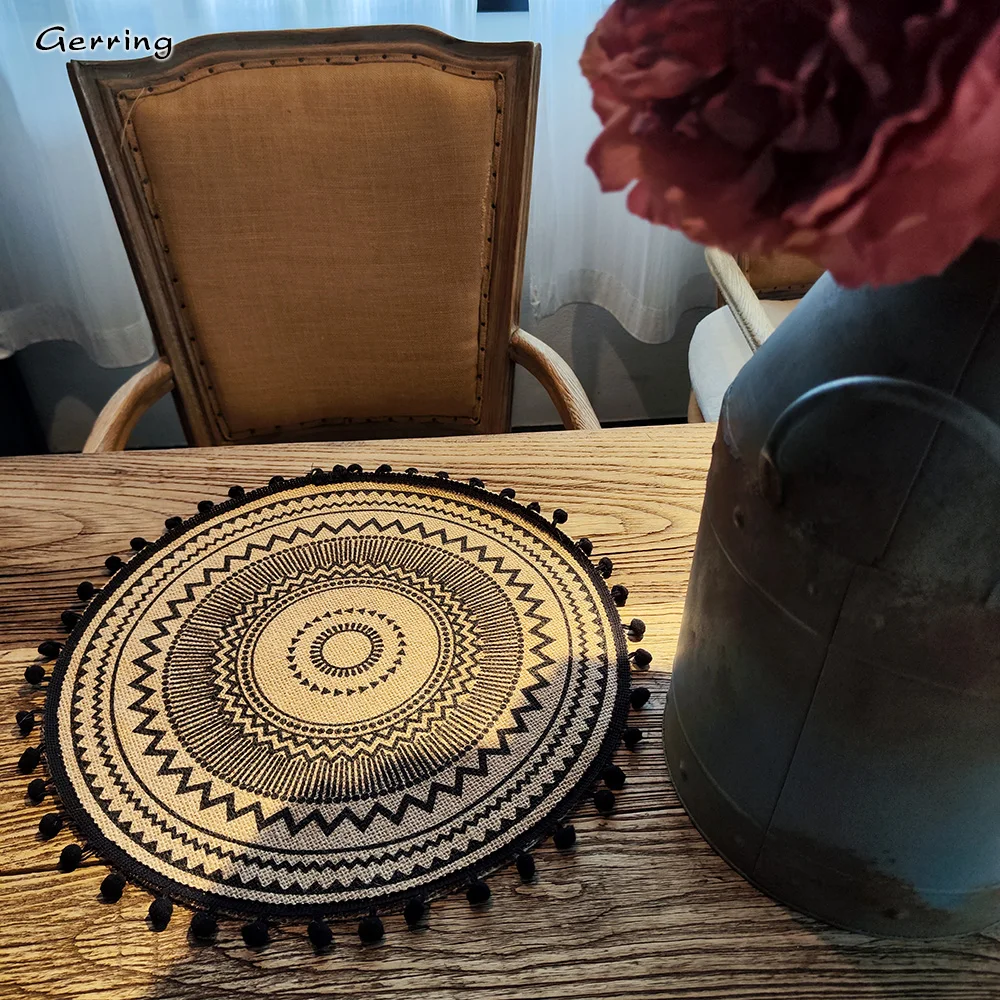 Gerring Hand-Woven Placemats Coasters Retro Cotton Linen Decorative Mats Vase Mats Kitchen Accessories Party Wedding Table Decor
Gerring Hand-Woven Placemats Coasters Retro Cotton Linen Decorative Mats Vase Mats Kitchen Accessories Party Wedding Table Decor