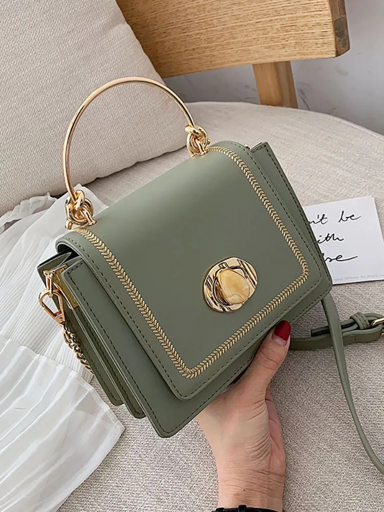Small Metal Top Handle Women's Bag Fashion New Solid Shoulder Crossbody Bags for Women Pu Leather Luxury Designer Flap Handbags
Small Metal Top Handle Women's Bag Fashion New Solid Shoulder Crossbody Bags for Women Pu Leather Luxury Designer Flap Handbags