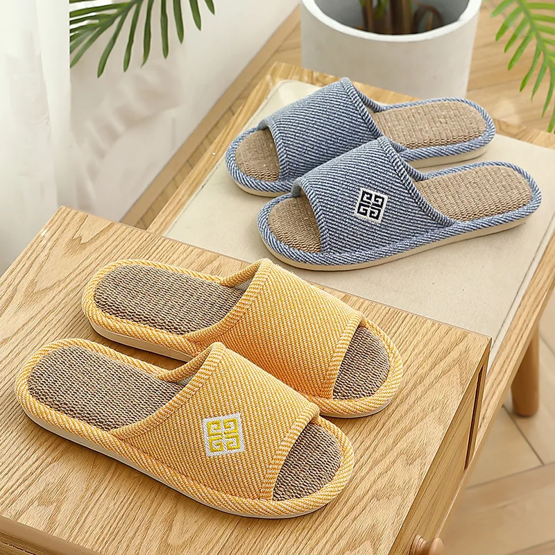 Linen Slippers Female Summer Spring And Autumn Four Seasons Ladies Home Indoor Couple Cotton Linen Floor Cloth Slippers Home Mal
Linen Slippers Female Summer Spring And Autumn Four Seasons Ladies Home Indoor Couple Cotton Linen Floor Cloth Slippers Home Mal