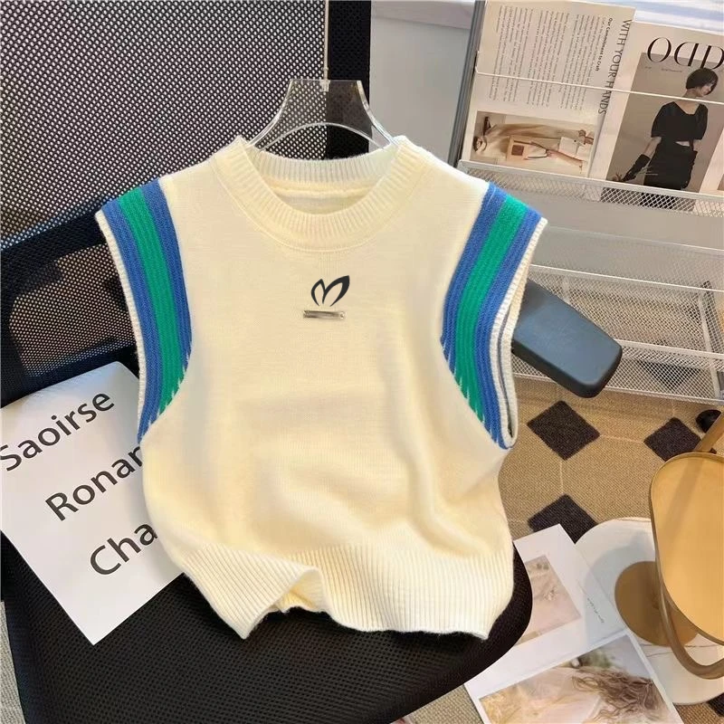 2023 New Golf Vest Women's Golf Clothes Autumn Women Golf Wear South Scape Golf Knit Vest Jacket Tennis Tops
2023 New Golf Vest Women's Golf Clothes Autumn Women Golf Wear South Scape Golf Knit Vest Jacket Tennis Tops