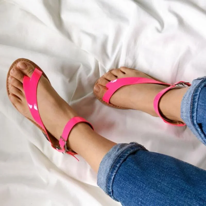 Flat-soled Women's Shoes 2022 Summer Flat-soled Comfortable Clip-on Roman Style Back Empty Wrist Strap Large Size Ladies Sandals
Flat-soled Women's Shoes 2022 Summer Flat-soled Comfortable Clip-on Roman Style Back Empty Wrist Strap Large Size Ladies Sandals