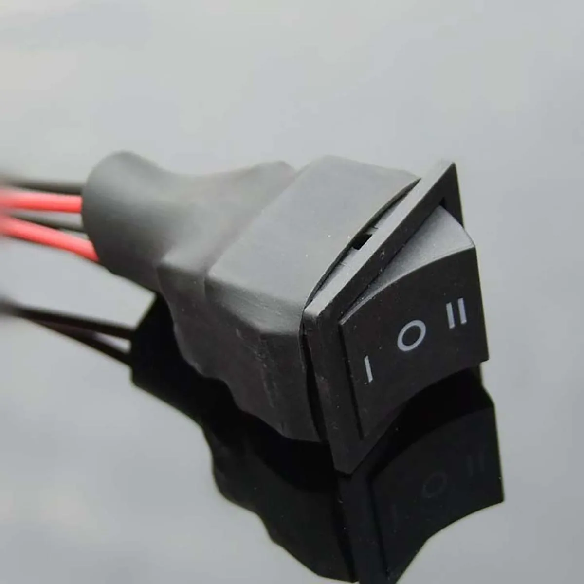 1Pcs 20A Forward and Reverse Switch with Wire Model Three-position Switch Motor Water Pump Air Pump Forward and Reverse Control
1Pcs 20A Forward and Reverse Switch with Wire Model Three-position Switch Motor Water Pump Air Pump Forward and Reverse Control