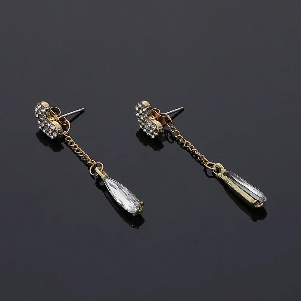 2022 New Trendy Earrings for Women Luxury Inlay Rhinestone Heart Drop Earrings Lady Elgant Long Pendant Dangle Earring Wholesale
2022 New Trendy Earrings for Women Luxury Inlay Rhinestone Heart Drop Earrings Lady Elgant Long Pendant Dangle Earring Wholesale