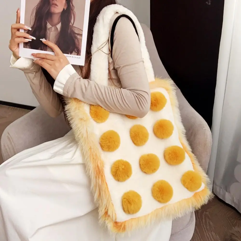 Winter Large Capacity Plush Women Shoulder Bags Designer Hairball Female Tote Bag Luxury Faux Fur Girl Handbags Cute Big Purses
Winter Large Capacity Plush Women Shoulder Bags Designer Hairball Female Tote Bag Luxury Faux Fur Girl Handbags Cute Big Purses