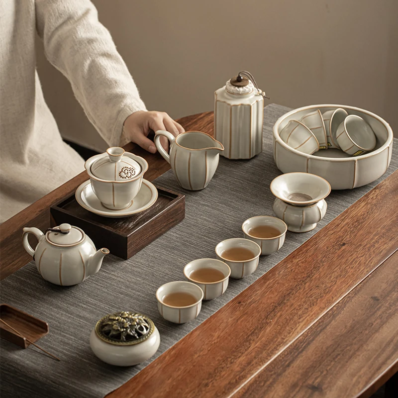 Gaiwan Kung Fu Travel Tea Set Mugs Luxury 6 Persons Portable Afternoon Tea Set Vintage Taza Mate Kitchen Accessories AB50TS
Gaiwan Kung Fu Travel Tea Set Mugs Luxury 6 Persons Portable Afternoon Tea Set Vintage Taza Mate Kitchen Accessories AB50TS