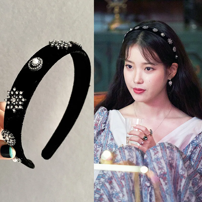 Deluna Hotel Zhang Manyue's Same Velvet Rhinestone Hair Band, Celebrity Temperament Net Red Adult Headband Acces
Deluna Hotel Zhang Manyue's Same Velvet Rhinestone Hair Band, Celebrity Temperament Net Red Adult Headband Acces