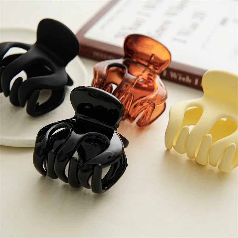 High Ponytail Fluffy Small Grab Clip Pad High Cranial Top Hairpin Back Head Anti-sagging Artifact Fixed Clip Hairpin Shark Clips
High Ponytail Fluffy Small Grab Clip Pad High Cranial Top Hairpin Back Head Anti-sagging Artifact Fixed Clip Hairpin Shark Clips