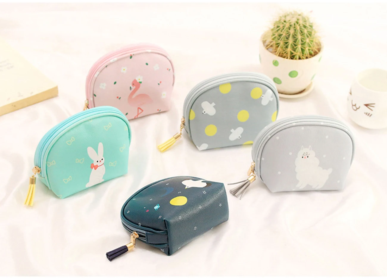 DHL50pcs Ladies PU Rabbit Prints Short Makeup Bag Travel Orangizer Coin Purse With Tassel
DHL50pcs Ladies PU Rabbit Prints Short Makeup Bag Travel Orangizer Coin Purse With Tassel