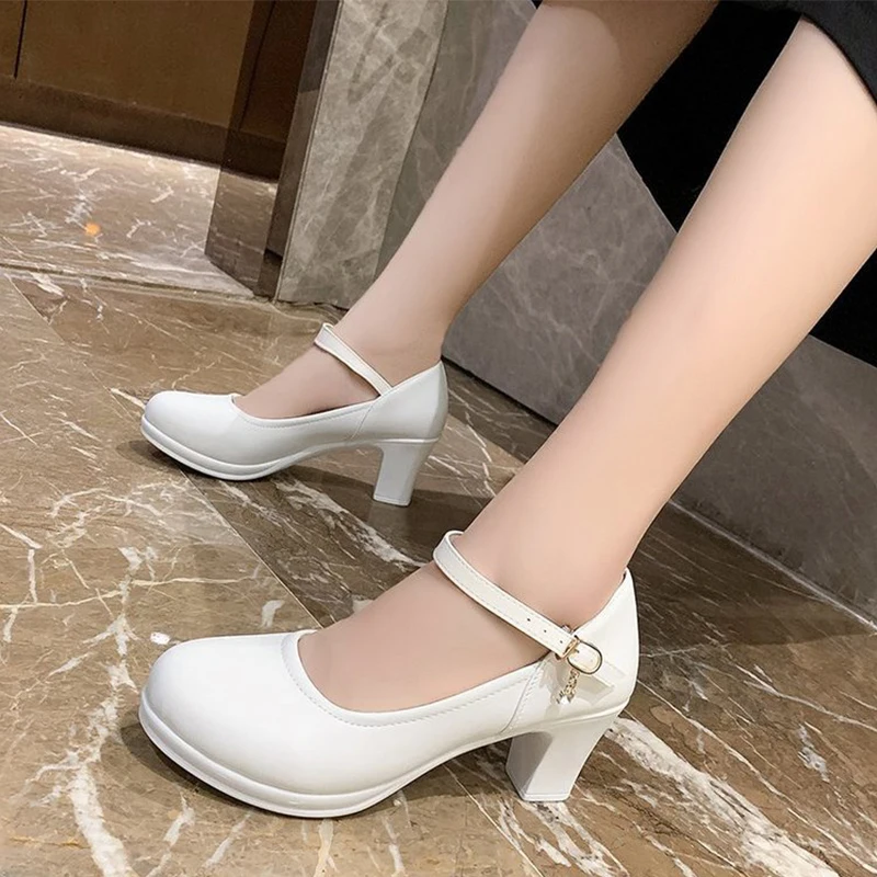 2023 New Banquet Shoes Mid Heel Square Heel Mary Jane Shoes Patent Leather Pumps Ankle Strap Women's Shoes Office ICCLEK
2023 New Banquet Shoes Mid Heel Square Heel Mary Jane Shoes Patent Leather Pumps Ankle Strap Women's Shoes Office ICCLEK