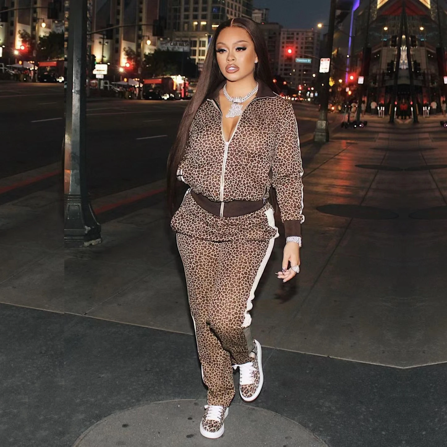 Leopard 2 Piece Set Joggers Tracksuit Two Piece Pant Sets 2022 Women Winter Fall Clothes Outfit Y2K Streetwear Sexy Jacket Coat
Leopard 2 Piece Set Joggers Tracksuit Two Piece Pant Sets 2022 Women Winter Fall Clothes Outfit Y2K Streetwear Sexy Jacket Coat